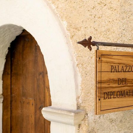 Palazzo Del Diplomatico Villa Belmonte Calabro Eksteriør bilde