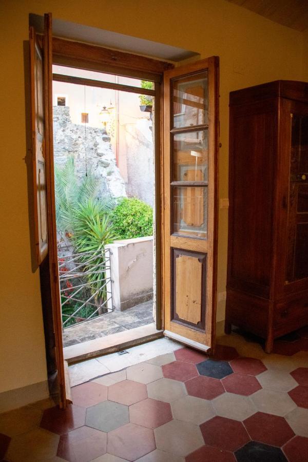 Palazzo Del Diplomatico Villa Belmonte Calabro Eksteriør bilde