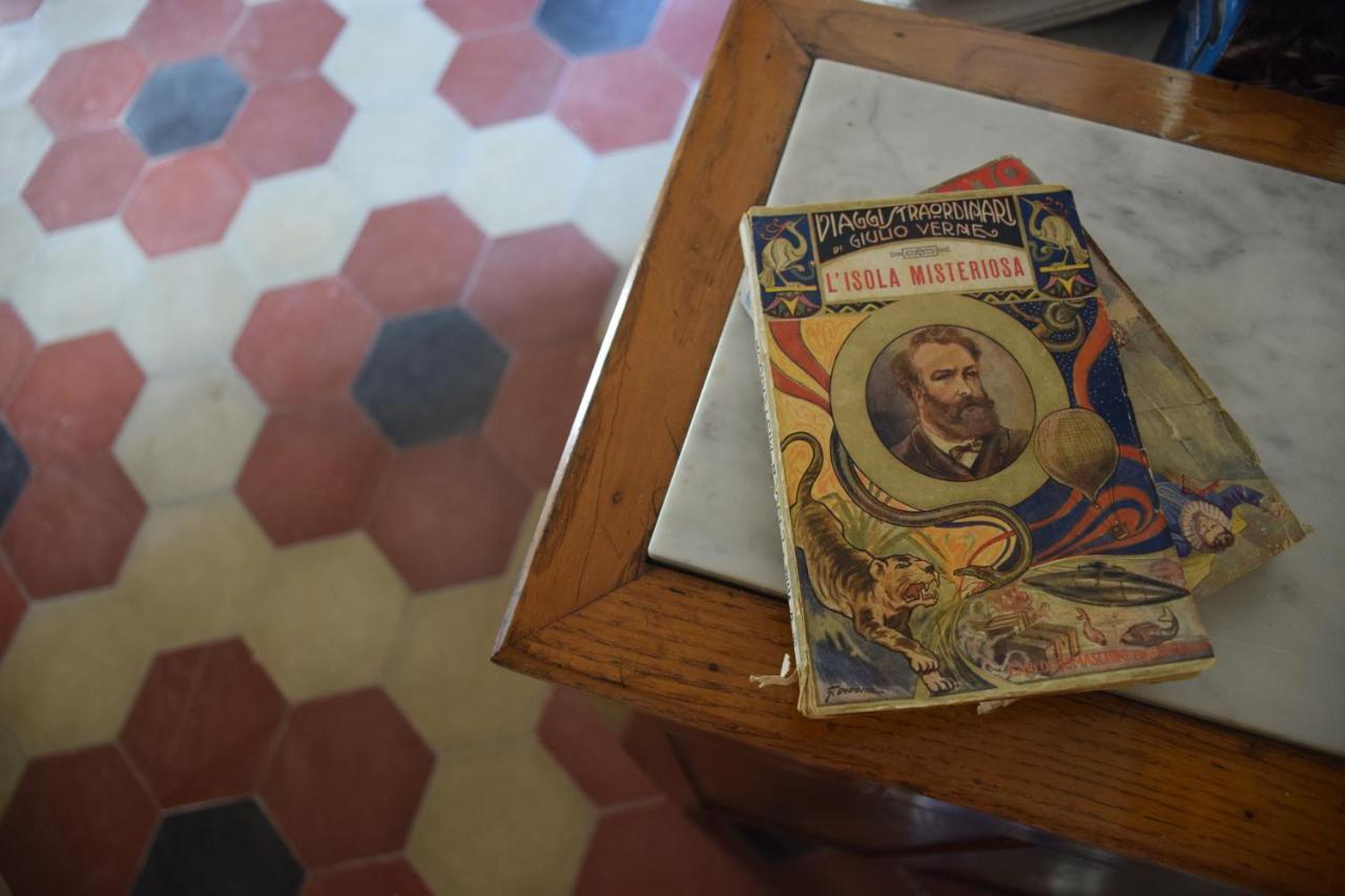 Palazzo Del Diplomatico Villa Belmonte Calabro Eksteriør bilde