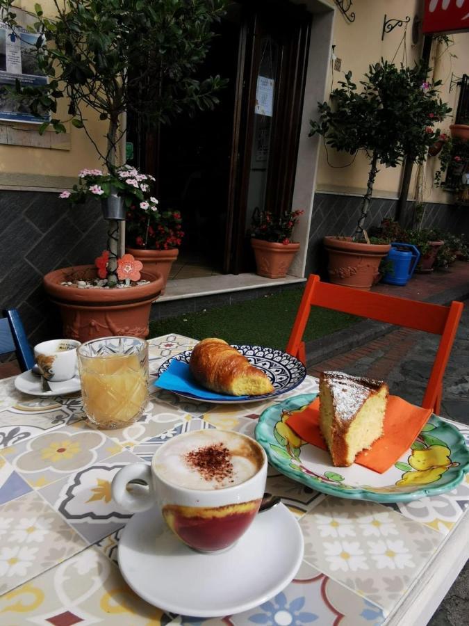 Palazzo Del Diplomatico Villa Belmonte Calabro Eksteriør bilde